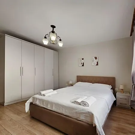Rino's Apartment Tirana